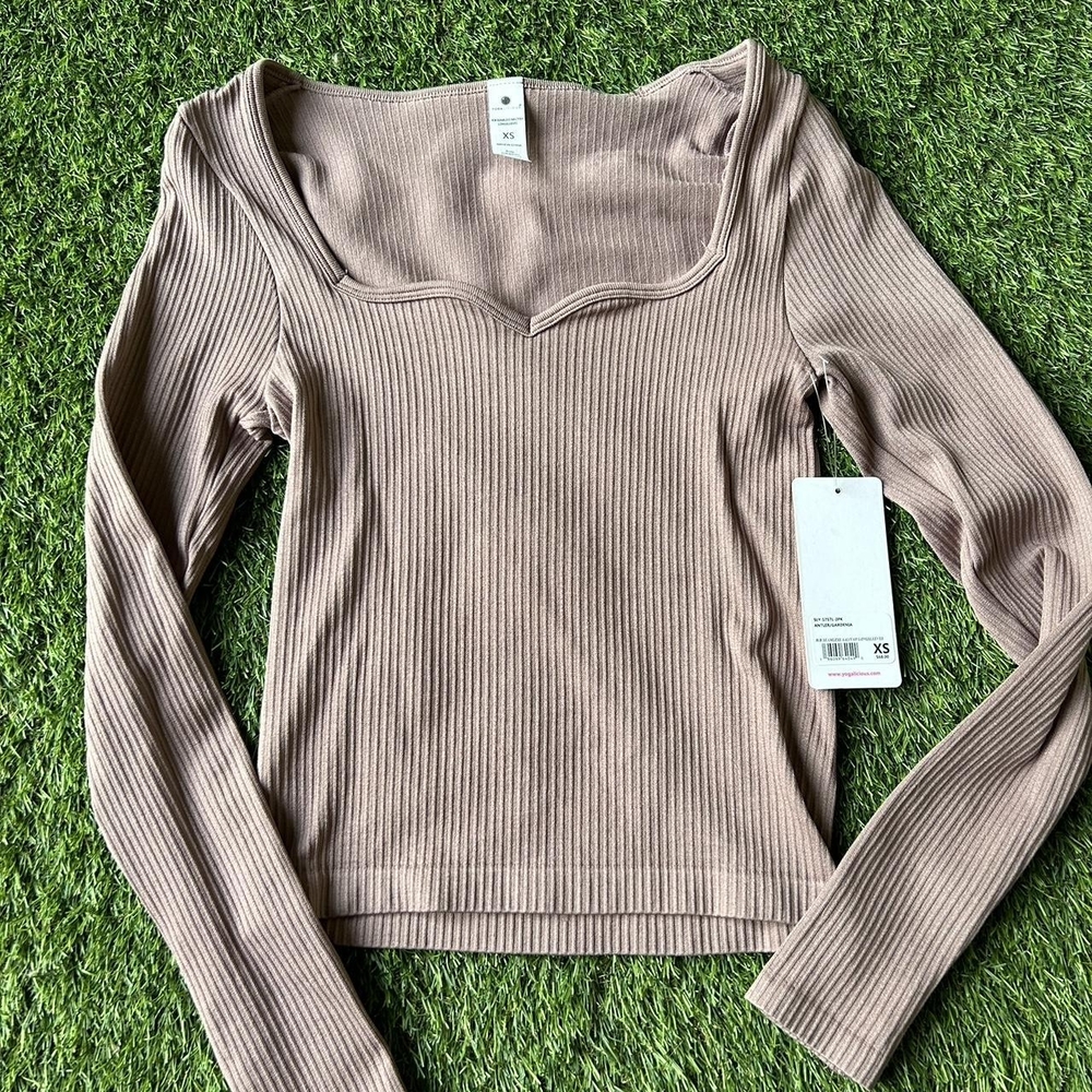 Ribbed Long Sleeve Crop Top - Tan